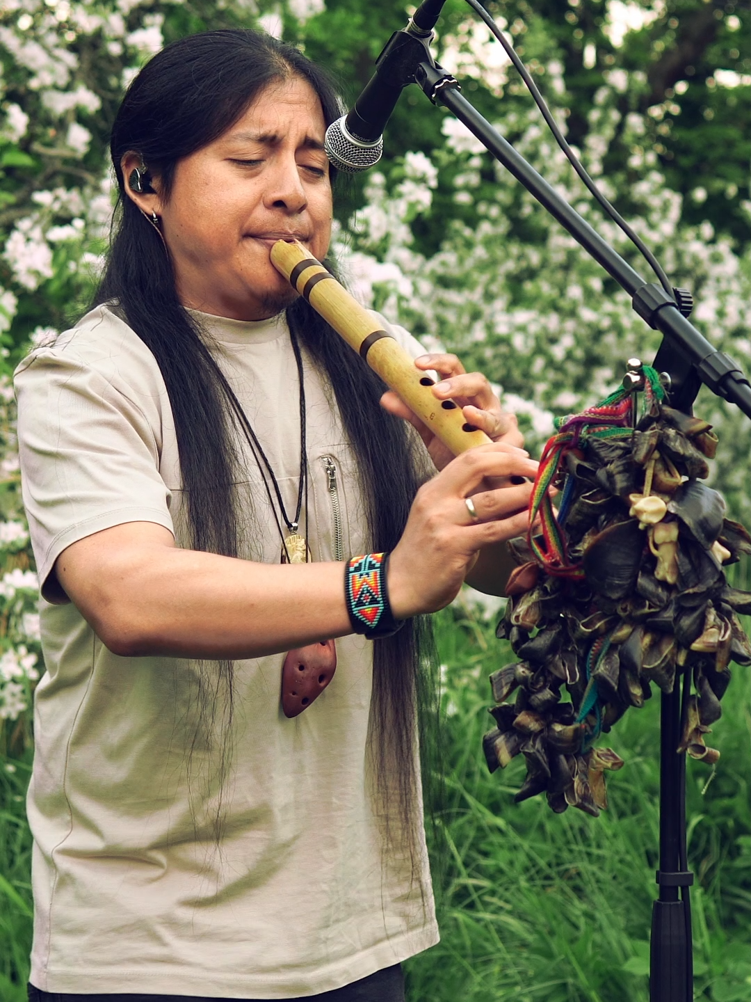 BAILANDO CON TU SOMBRA