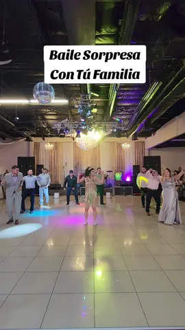 Cuando la familia hace el baile sorpresa con la quinceañera y sacan los pasos Sexys. #quince #quinces #quinceañera #quinceanera #xv #xvyears #xvaños #princesa #princess #azphotography #azphotographer #photographer #photography #photos #fotos #fifteen #fyp #fypage #foryou #foryoupage #viral #viralvideo #fypviralシ #fypviraltiktok🖤シ゚☆♡ #tiktok #familia #family #dance #baile 