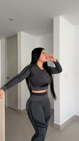 #diomedesdiazoficial #amorch ❤️#diomedesdiaz #venezuela🇻🇪 #tiktokparatodos🖤viralvideo #viralvide #alemania🇩🇪 #dubai🇦🇪 #tiktokmundial🌎🌏 #valleduparcolombia🇨🇴🇨🇴 #miamor😍 #colombia🇨🇴 #vallenatosyestados💯✔️👈 #vallenatosyestados #vallenatoconsentimiento #vallenatosparaelmundo💖💖 