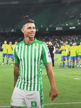 Gracias leyenda por brindar tanto futbol, gracias por hacernos tan feliz no sabeis el cariño que le tengo a esta persona, te quiero rubo /  ac : @benedict.audio #rubencastro #rubencastroedit #realbetis #realbetisedit 