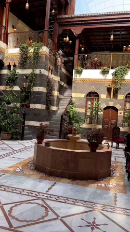 هل تعرفون معنى أن يسكن الإنسان في قارورة عطر.. #سوريا #دمشق #سوريا🇸🇾 #الشام #سوريا_تركيا_العراق_السعودية_الكويت #باب_شرقي #باب_توما #دمشق_القديمة #صباح_الخير 