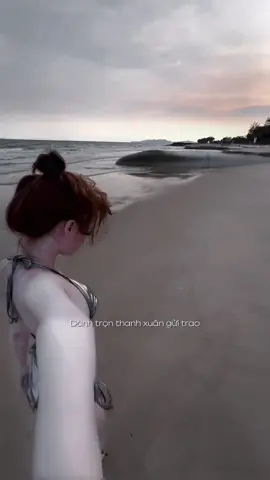 #CapCut em chọn cách ngoảnh đầu bước điii #viral #xuhuong #fyp 