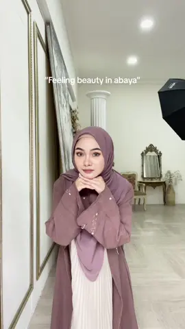 Kalau yang ini, Naqa ikutan aaa, nemu abaya gemesin #abaya #abayagirls #abayafashion #abayastyle 