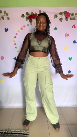 My favorite part about clothing is how one item can be used for multiple outfits and yet still look brand new every time!😉🙃 #fashion #fashiontips #outfitcheck #fashionlover 