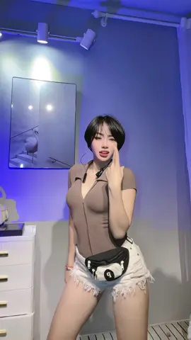 Hai ca ba gia roi . 🥴 #meiz #meizhere (dc:#quynhnhuw)