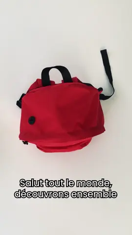 Lorsque tu dois évacuer en urgence ton domicile (en cas d’inondations ou d’incendies par exemple), le temps manque et il est difficile de savoir quels sont les éléments indispensables à emporter. Nous te donnons les astuces pour préparer un sac d’urgence et ne rien oublier. Et rappelle toi que ce sac doit permettre de couvrir les cinq besoins vitaux (pendant 1 à 3 jours, en attendant l’arrivée des secours) : · s’hydrater, · se nourrir, · se soigner, · se protéger · et se signaler. Bien sûr, il est à adapter à la situation de chaque foyer. https://www.croix-rouge.fr/faire-face-au-choc-climatique-nos-propositions-pour-une-meilleure/catakit-preparer-son-sac-durgence