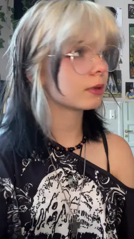 Filming a new youtube video 😁(tayjoreid) #queer #genderfluid #09 #gay #fyp 