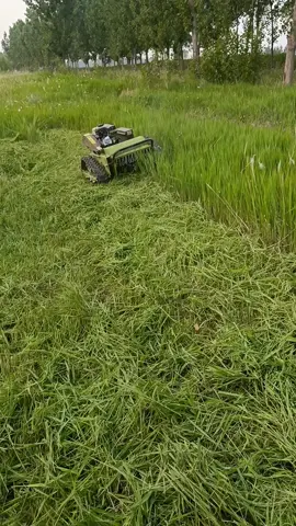 #Grass #haymower #robotic #agriculture #snow 