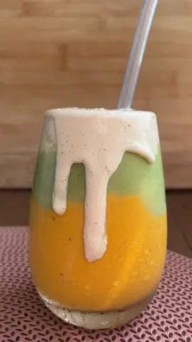 🥭🍌🥒 Smoothies need no ice 😋 #smoothie #mango #banana #cucumber #drink #fruit #vegetable #blender #fyp #EasyRecipe #quickrecipes 