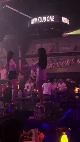 Em gi ơi , là em gi ơi ♥️♥️♥️ #nhảy_đẹp #gaixinhtiktok #vinahouseremix #vietmix #nhạcremix #nhactiktokremix #nhạchay #sexydance #xuhuongtiktok #thinhhanhtiktok #klubone 