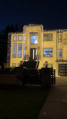 Have a wedding coming up? Make your house shine bright with our weddding lights! Available now. #fyp #foryourpage #weddingseason #wedddingdecor #viral #surrey #work #lightning #fypシ゚viral 