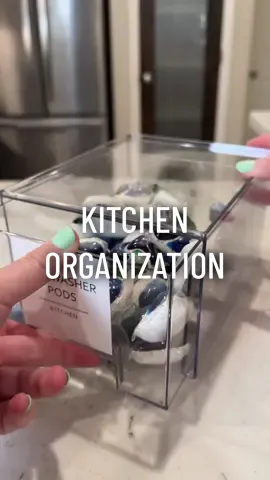 Organizing and restocking under the kitchen sink 🤩🧽🫧  #asmr #organization #kitchenorganization #undersinkorganization #restockasmr #restock #organizedkitchen #asmrsounds 