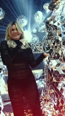 E foi assim que eu celebrei os meus 50 anos... Energia lá em cima e rodeada de amigos e família, só pessoas que amo!