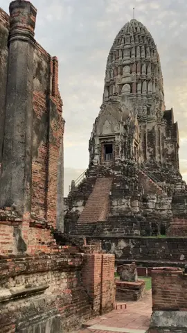 ต่อให้กาลเวลาจะผ่านไปนานเพียงใด -- วัดราชบูรณะ พระนครศรีอยุธยา #วัดราชบูรณะ #อยุธยา #มรดกโลก #เที่ยววัดอยุธยา #ไหว้พระอยุธยา #ลีลาวดี #เทรนด์วันนี้ #ayutthaya #thailand #unescoworldheritagesite 
