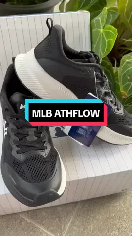 Unboxing again... MLB shoes 