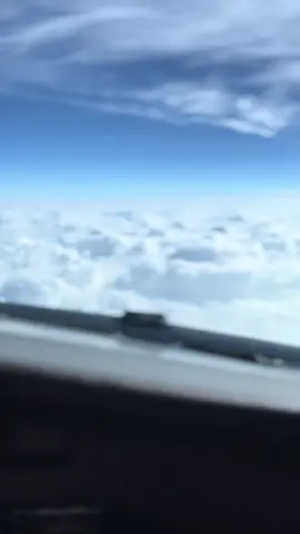 Office Views in the Flight Levels #officeview #office #aviation #planes #atr42 #atr72 #fypage #fyp #foryou #foryoupage #planes #viral #viraltiktok #viralvideo #lovemyjob #bestviews #aviationlovers 
