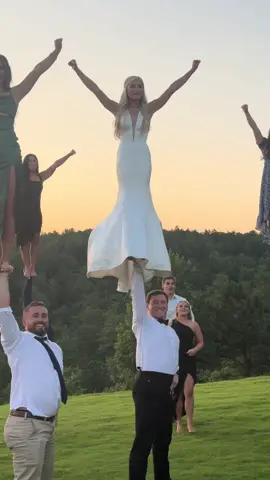 this #cheerleading #cheertok #cheerstunts #cheerleader #cheersquad @wolfebethany 