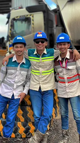 #CapCut jangan takut kotor karna kita gak nyuci sendiri😅 #fyp #acilanum #anaktambang #anaktambangkalimantan #tambangbatubara 