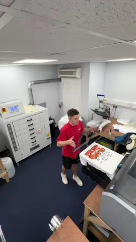 Print a dtg tee with me >>> #dtgprinting #tshirtprinting 