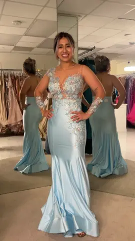 #vestidoquinceaños #quinceañera #desecinada #dressrosgol #vestidosdefiesta #vestifosdegala #exclusive #vestidosdefiesta #conture #buchonastyle #viral #vestidorosgold #gala #shopnow🛍 #banda #bodacivil💍💕 #buchifresaculiacan🧔🏻🍓 @Creaciones Jaqueline @quince antonella 