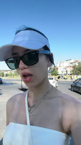 dunden kalma aldığım güneşin etkisi beynime vurdu başım çatlıyor