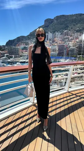 Montecarlo Fashion Week Outfit    #montecarlo #Lifestyle #monaco #inspiration #fashionweek #OOTD #classygirl #fashion  #montecarlofashionweek #fashioninfluencer #luxurystyle #influencer #influencerlife #yatchclub #yatchclubmonaco#workinfashion #mcfw #luxury #luxurylifestyle #italianstyle #classywomen