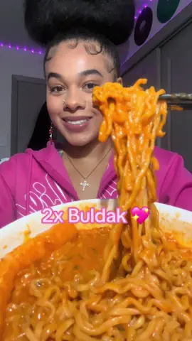 2x may be my new favorite! These are getting less spicy everytime I eat them 🌝💖💖💖💖💖💖💖💖💖 #buldak #buldakramen #spicy #cheese #cheesy #mukbang #asmr #asmrsounds #foryou #foryoupage #viral #viraltiktok #explore #explorepage #shorts #reels #trend #trending #creatorsearchinsights #bts 
