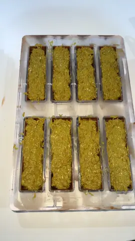 بار التشوكلت بالكنافة والفستق😍♥️#شوكلاتة #كنافة_بالفستق #اكسبلور #fixchocolate 