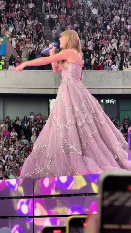 Enchanted ✨ #erastour #edinburgh #taylorswift #enchanted 