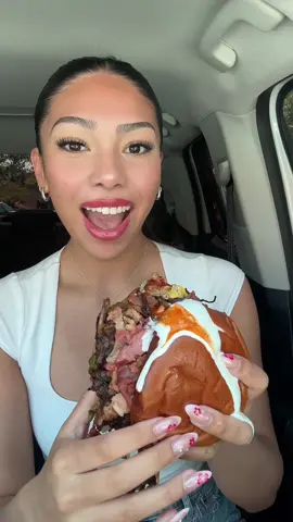 Dukes🧡how many bites to finish the burger😝THIS WAS THE BEST BURGER EVER!!😩#burger#burgermukbang#baconcheeseburger#sandiegoburgers#mukbang#mukbangeatingshow#eatingshow#mukbangs#eatingshow#eatingasmr#eatingsounds#eatingvideos#foodvideos#Foodie#foodietiktok#foodasmrvideo#asmrsounds#chewingsound#ranch#food#juicyburger#fries#baconcheesefries#bigbites  