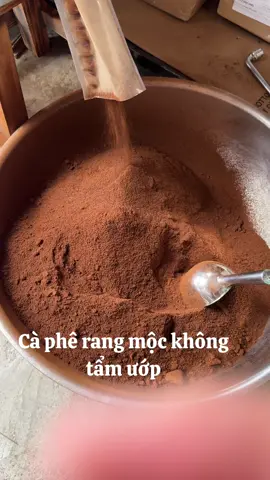 test bột cà phê nguyên chất từ hạt xay ra 