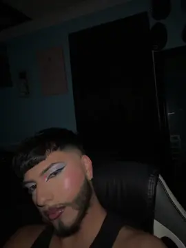 Get into the look 💫🦄 #rainboweyeshadow #pridemonth #fyp #fypシ゚ #prettyboy #gay #meninmakeup #hellotiktok✨ #BeautyTok #lgbt🌈 @Jeffree Star Cosmetics Jawbreaker pallette 🍭🌈 