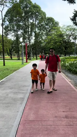 #brotries #RedoxonKids Vitamin C Chewable Tablets for a healthy immune system #OneADayGoesALongWay #Redoxonmy  #OneADay #MakanLokal #makanaintidur #bapabros @redoxonmalaysia 