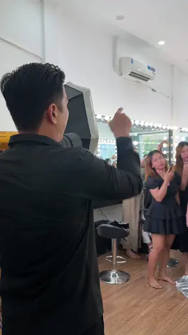 Hậu trường khoá nâng cao tại cần thơ🥰🥰🥰#QuynhkennyMakeup #QuynhMakeupAcademy #ĐàoTạoHọcViênNângCao #xuhuong 