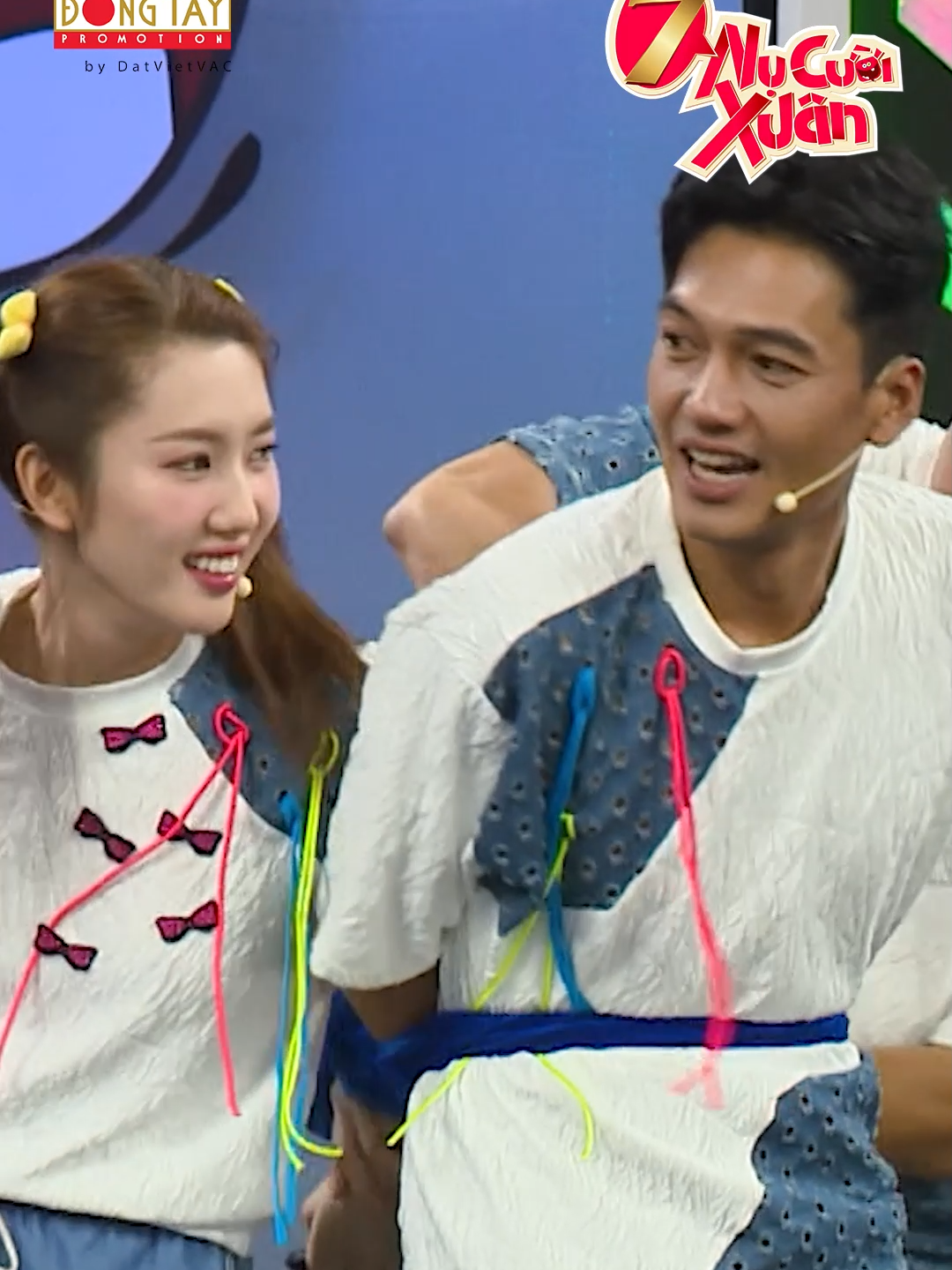 Ông chú cũng xanh mặt  #7NuCuoiXuan #DongTayPromotion #VieNETWORK #TruongGiang #ThuyNgan #NinhDuongLanNgoc #LamVyDa #TienLuat #TruongTheVinh #haihuoc #tvshow #tvshowhay