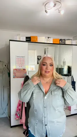 Summer ripped denim shirt#summervibes #plussizefashion #foryoupage #denimyourway #denimshirts #rippeddenimshirt#