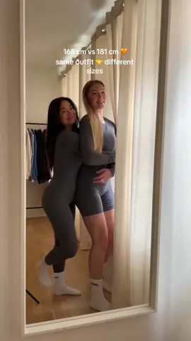 everyday is ‘day’ 🖤 #teamjentle #matchingoutfits #gymfit #Fitness #fyp #samesizedifferentoutfits @SophiePJ @Mille Rold 