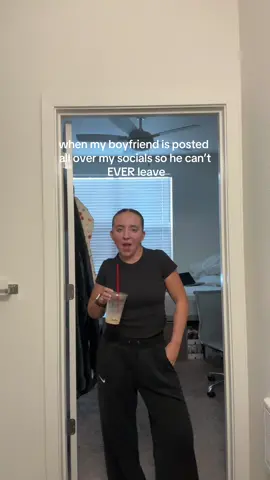 he has a whole instagram highlight, he’s trapped for life lol @Sabrina Carpenter #foryou #fyp #sabrinacarpenter #pleasepleaseplease #foryoupage #fypシ゚viral #trending #Relationship #boyfriend 