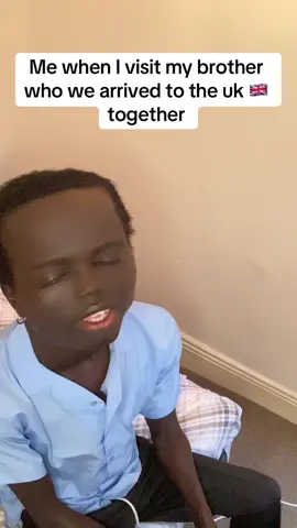 Look how he faking it 🤣🤣🤣