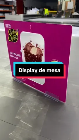 Pensando em como chamar a atenção dos seus clientes? A Print inn tem reposta que você precisa! 🤔 Aposte em nossos materiais de comunicação visual para destacar sua marca e alavancar suas vendas! 🚀 #display #pdv #merchandising #grafica #comunicacaovisual #mkt 