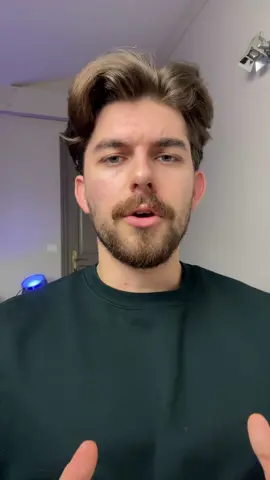 Tu peux lancer un business en ligne avec YouTube Avec le Marketing digital, tu peux faire de l’affiliation vers d’autres business.  Et tu touches des commissions tous les mois graces a tes videos  #businessenligne #entreprendre #entreprenariat #marketingdigital #affiliation 