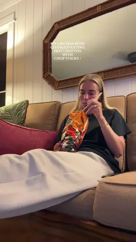 HOW WOULD I LEARN THESE THINGS IF IT WEREN’T FOR TIKTOK….💅🏼💅🏼💅🏼 #dayinmylife #trending #viral #lifehacks #hotcheetos #satc #tiktokhacks #LifeHack #nightinmylife #MomsofTikTok #youngmom #momsunder30 