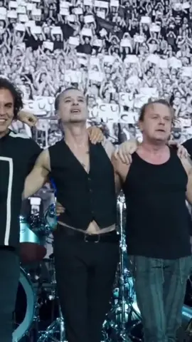 Depeche Mode - Just Can't Get Enough (Live Berlin, 2018) #DepecheMode #JustCantGetEnough #GlobalSpiritTour #Germany #10s #Electronic 🎸🤘