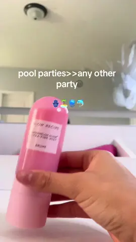 #creatorsearchinsights #pool #fyp #skincareroutine #summervibes #skincare #viral #digitaldiary #preppy #asmr #grwm #Lifestyle #preppyaesthetic #Summer #beach #water 