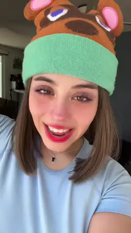 Cual mena prefieren otakugamer o normalita jajjajaja? 🤣😨 #menaesc1 #gamerentiktok #bbtrickz 