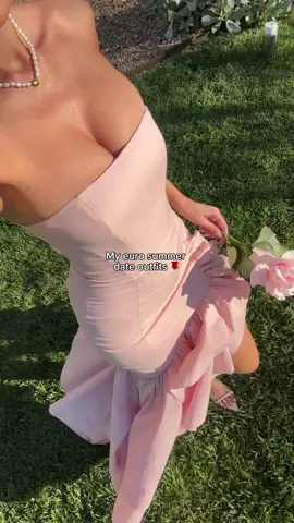 Walking the euro streets like ✨ #babyboofashion #TikTokFashion #datenight #minidress #summerdress #eurosummer #vacaydress #summeroutfits 