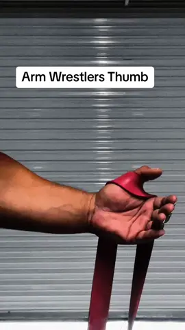 Still the biggest thumb on tiktok #armwrestling #armwrestler #armwrestlersoftiktok #devonlarratt #strengthtraining #hawaiitiktok #lasvegas #sportstiktok #CapCut 