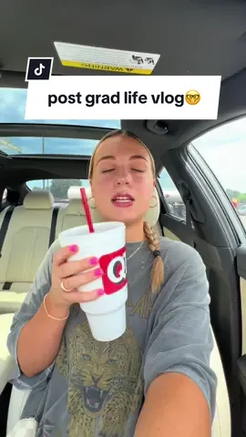 starting a new series🤪 stay tuned to follow me on this journey!! (disclaimer: i know this is cringe but if you guys make me famous i wont need a job🤓)  #CapCut #fyp #hairtok #hair #dayinmylife #famous #Vlog 