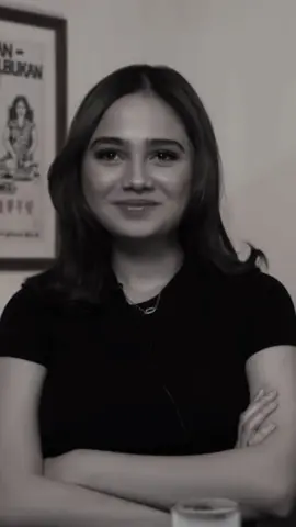 Dan sekarang beneran putus, pasti cape ya syifa🥹❤️‍🩹 [ #syifahadju #menjadidia #fypシ #fypdongggggg #song #kupukupu  #masihhatiku #ngeluwihi #flipitup #cintanyaaku #tega #bymyside #gemintangtiara #usai #menjadidia #merasaindah #janjisetia #hadapiberdua #lagupernikahankita #tiaravidibuktikan #tiara365 #bahaya #tiaraandini [ ⚠️ tw: fakebody #pov] 