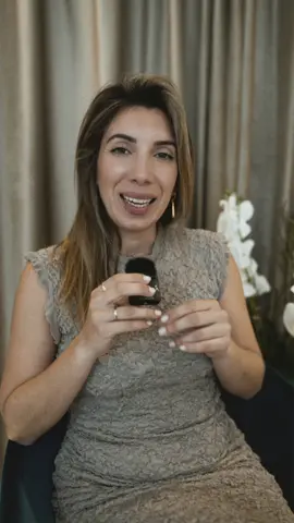 Las diferencias de edades valen más por lo que podemos aprender, que por los números que nos separan. Conectar con personas de diferentes edades abre la mente a escenarios y aprendizajes totalmente nuevos. No te limites y apúntate a la Masterclass en directo y gratuita en un espacio libre de juicios. #psicologia #conexion #tuvoz #amistades #masterclass